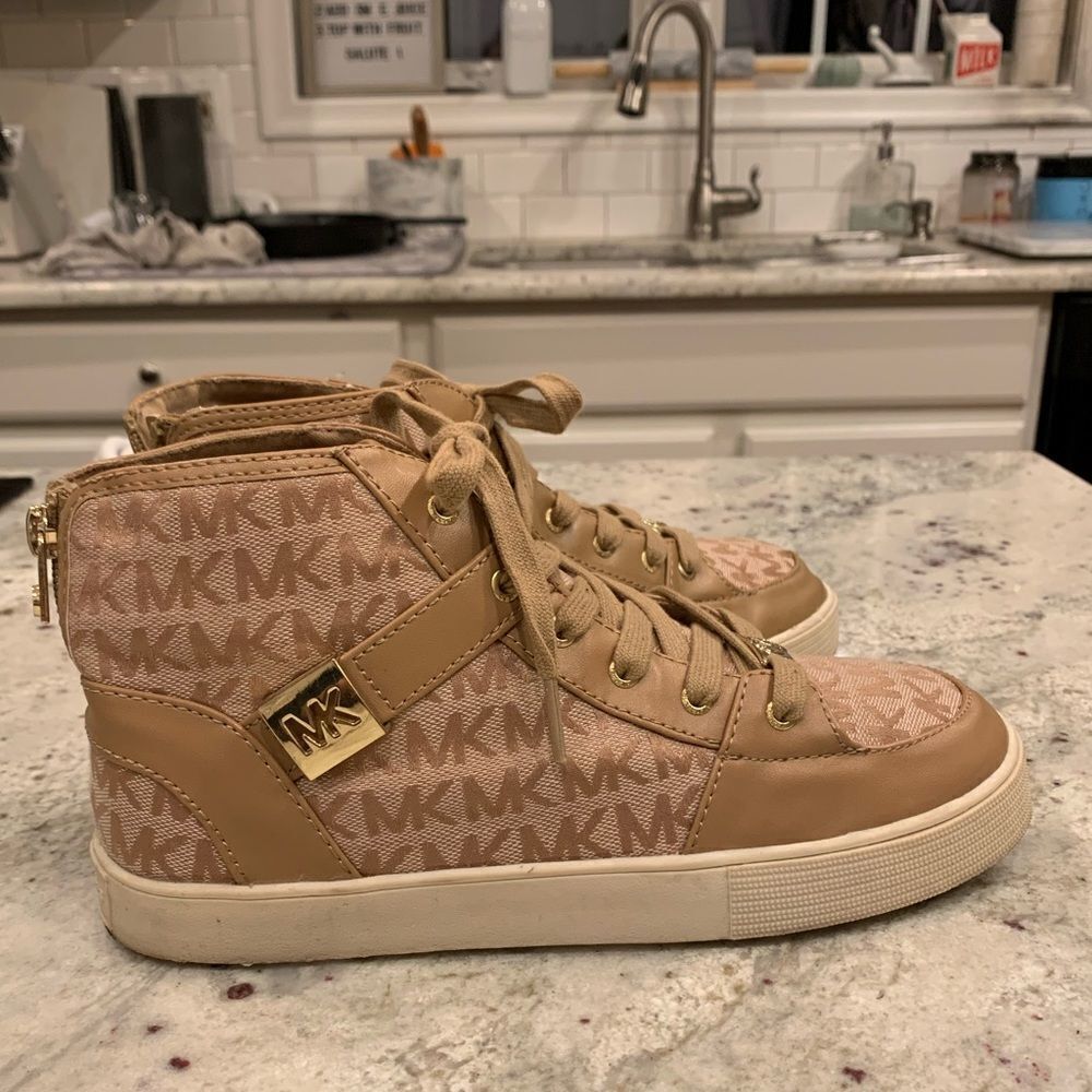 Michael Michael Kors Priscilla Gold High Too Sneakers sz 5 EUC